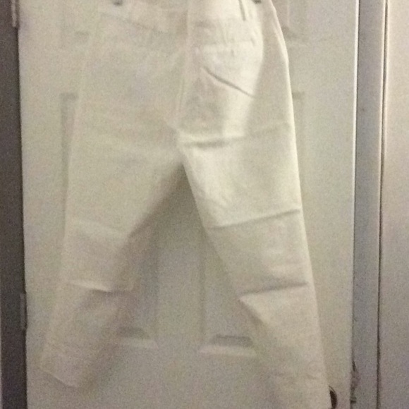 Loft - Picture 2 of 8